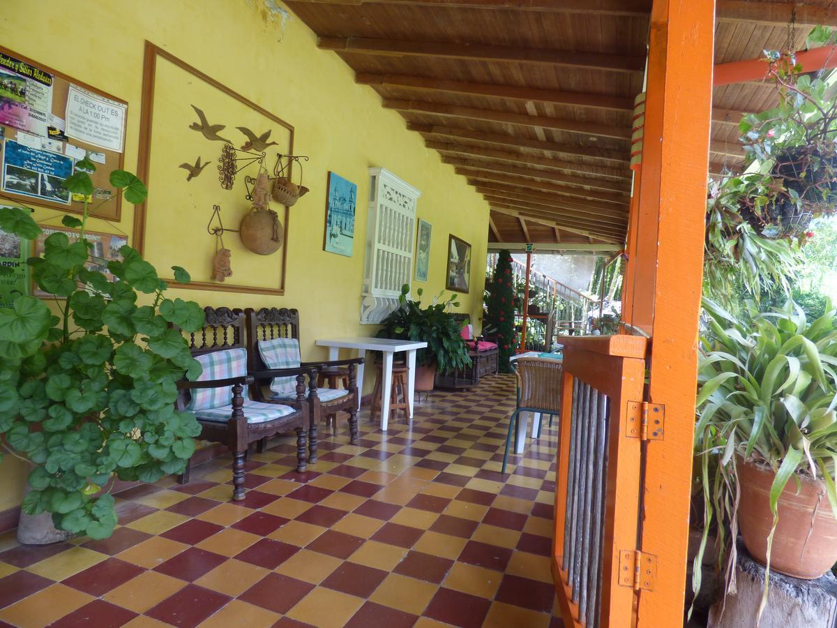 Kantarrana * Jardín